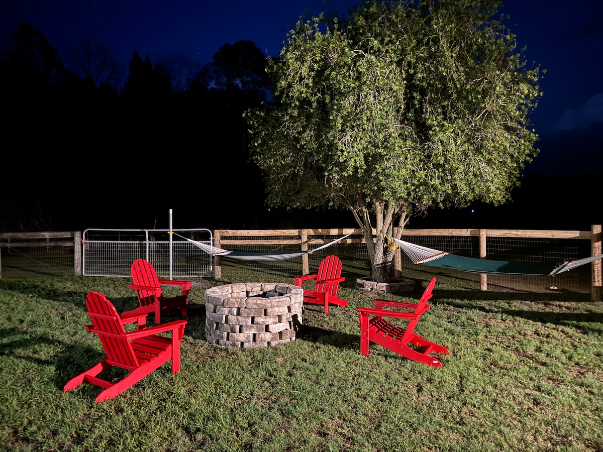 Outdoor living at Lambruschini’s Ranch